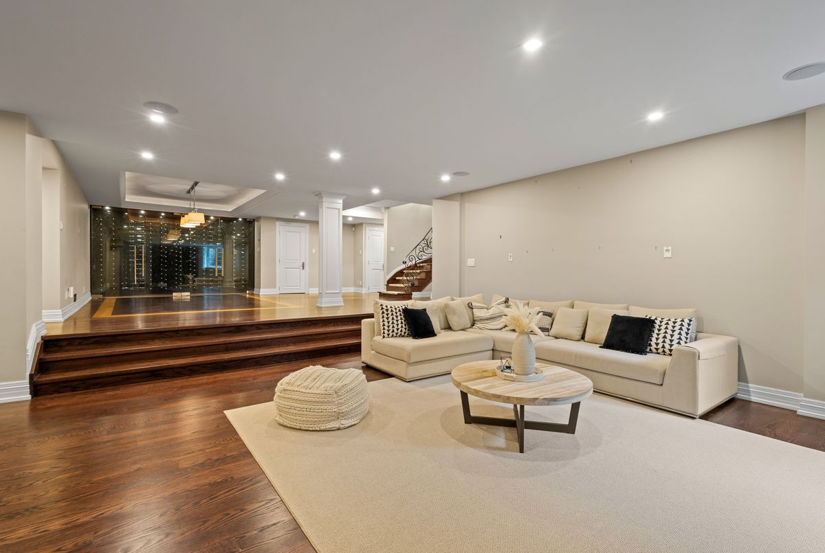 img-gallery