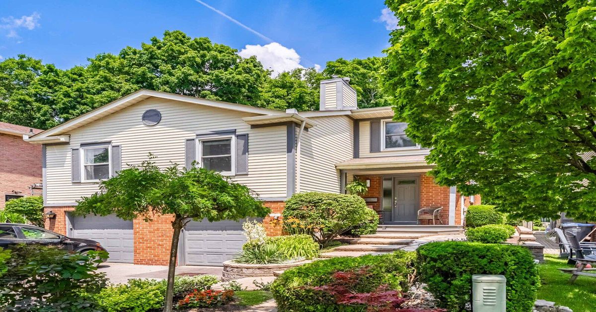 4114 Martlen Crescent Mississauga