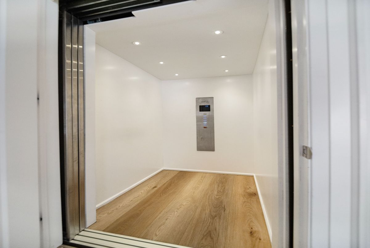 img-gallery