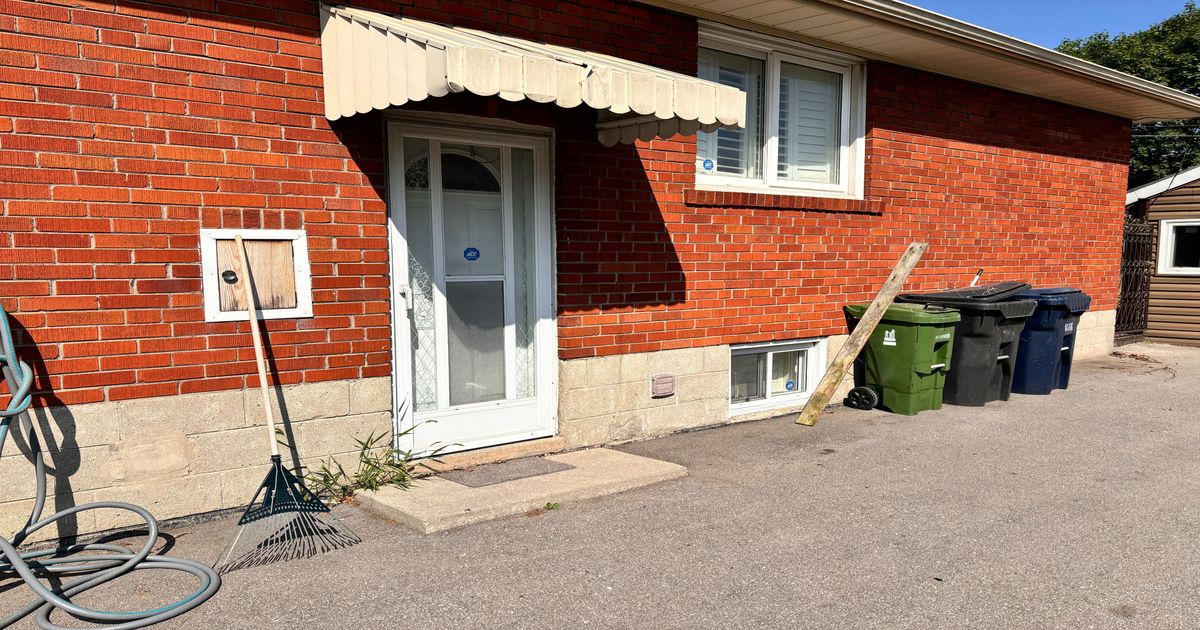 122 Redwater Drive Toronto