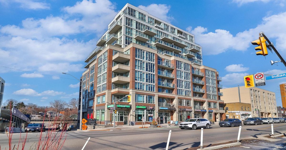 1638 Bloor Street W Toronto