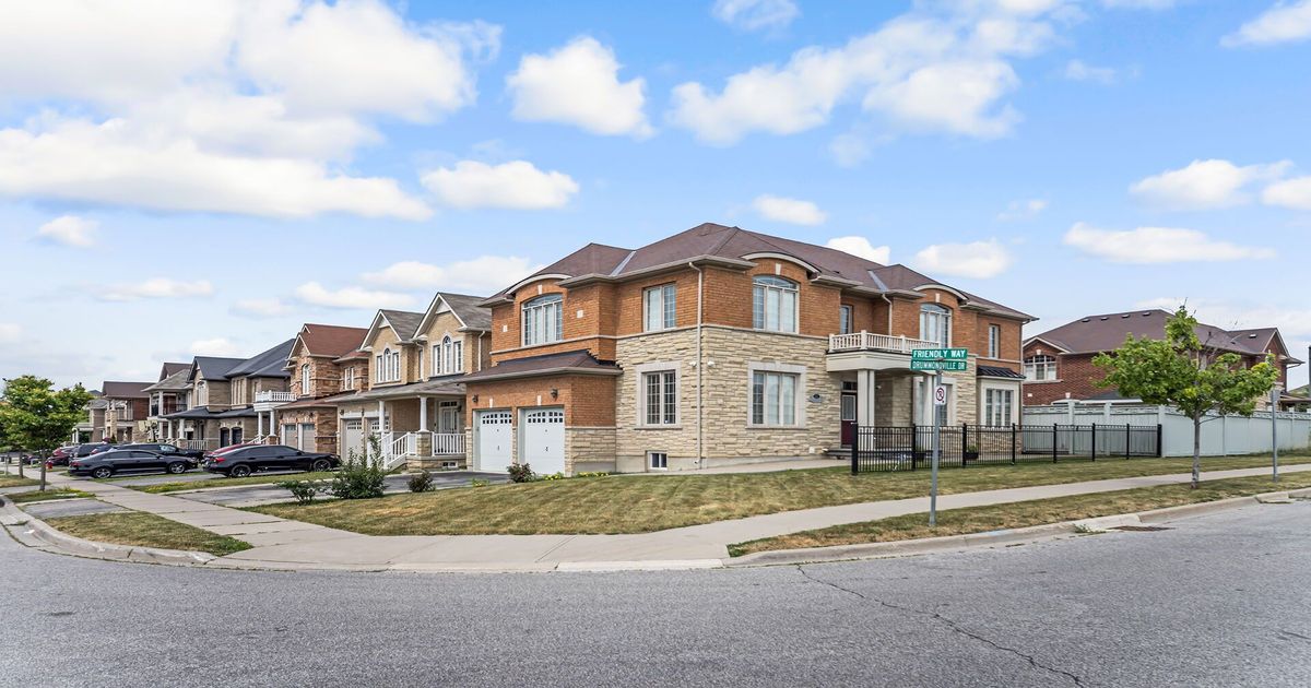 26 Drummondville Drive Brampton