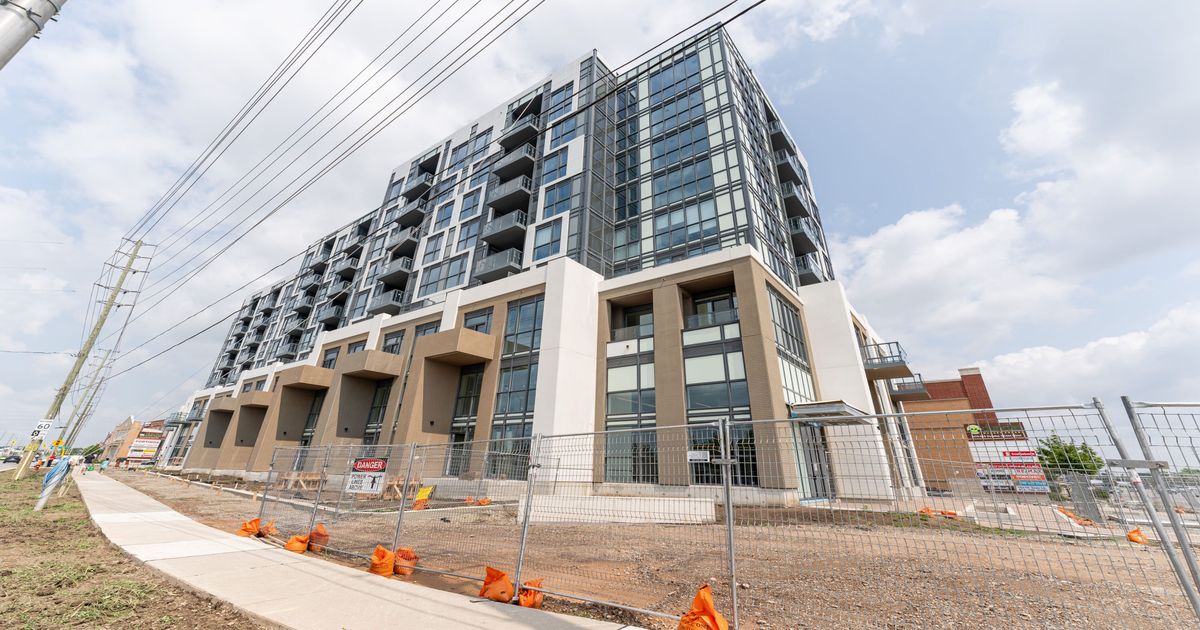 509 Dundas Street W Oakville
