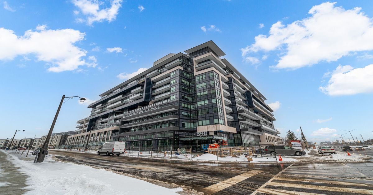 395 Dundas Street W Oakville