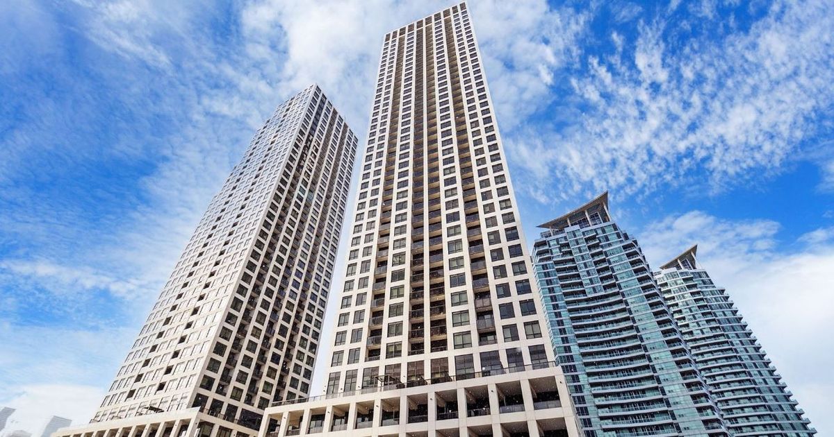 30 Elm Drive W Mississauga