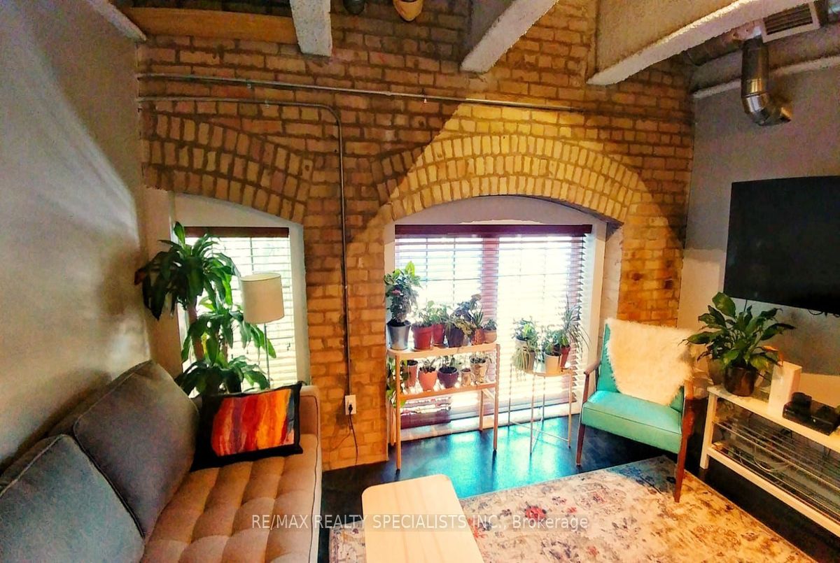 img-gallery