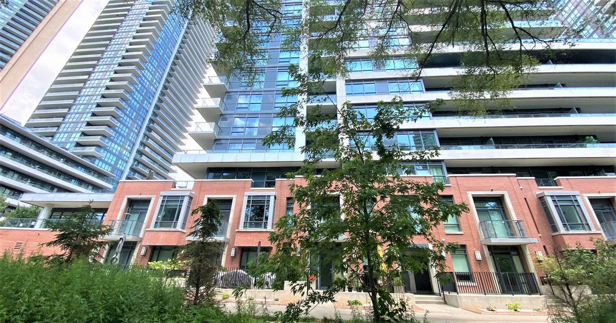 2220 Lake Shore Boulevard W Toronto