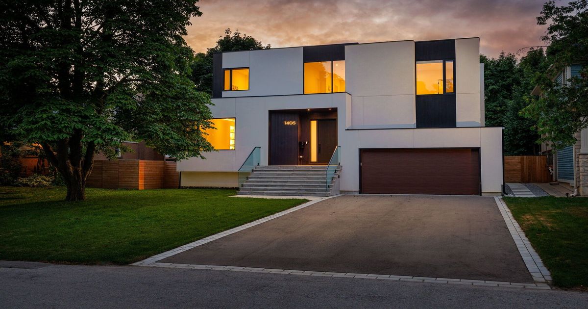 1405 Acton Crescent Oakville