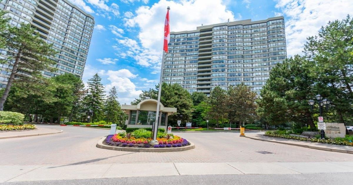 24 Hanover Road Brampton