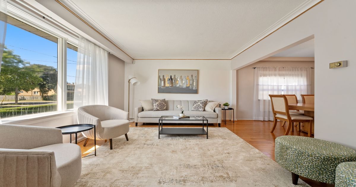 76 Lawnside Drive Toronto