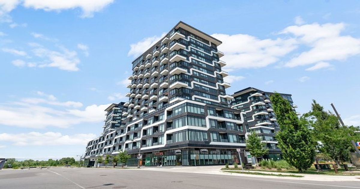 2481 Taunton Road Oakville