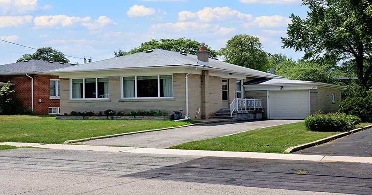 10 Golfwood Heights Toronto
