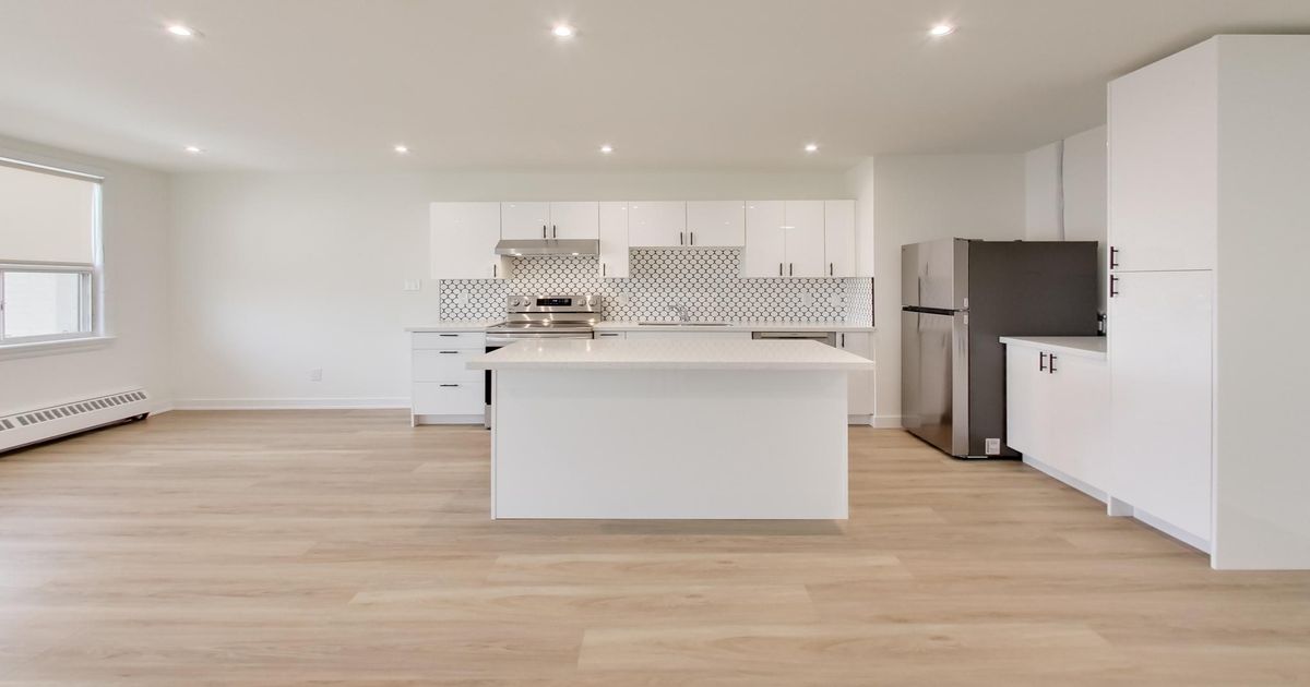 2961 Dufferin Street Toronto