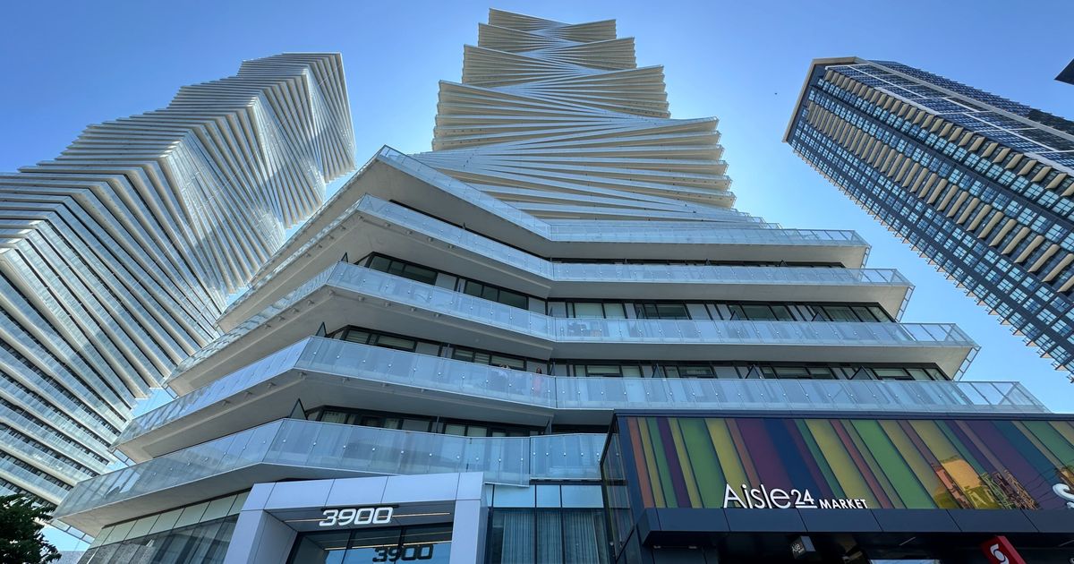 3900 Confederation Parkway Mississauga