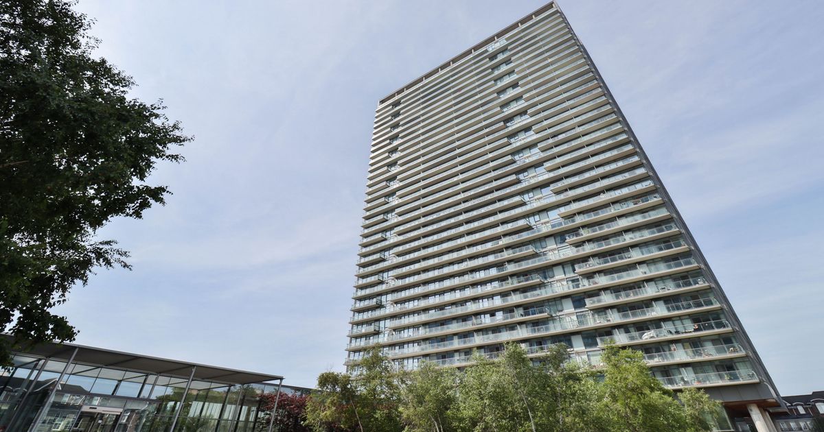 105 The Queensway N/A Toronto