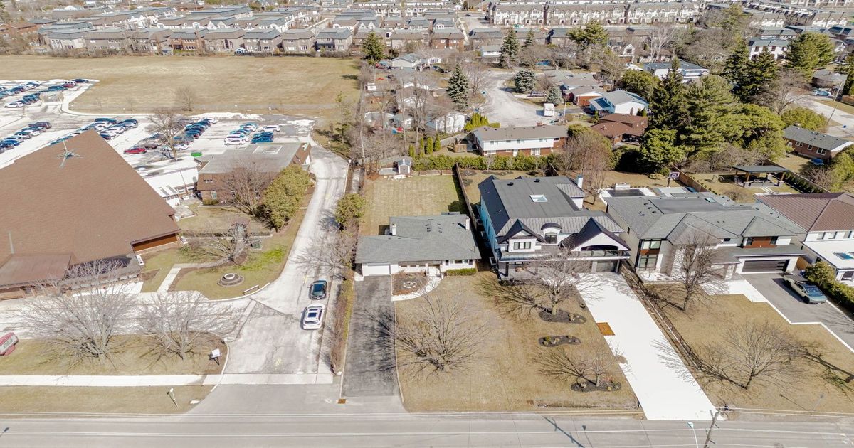 225 Morden Road Oakville