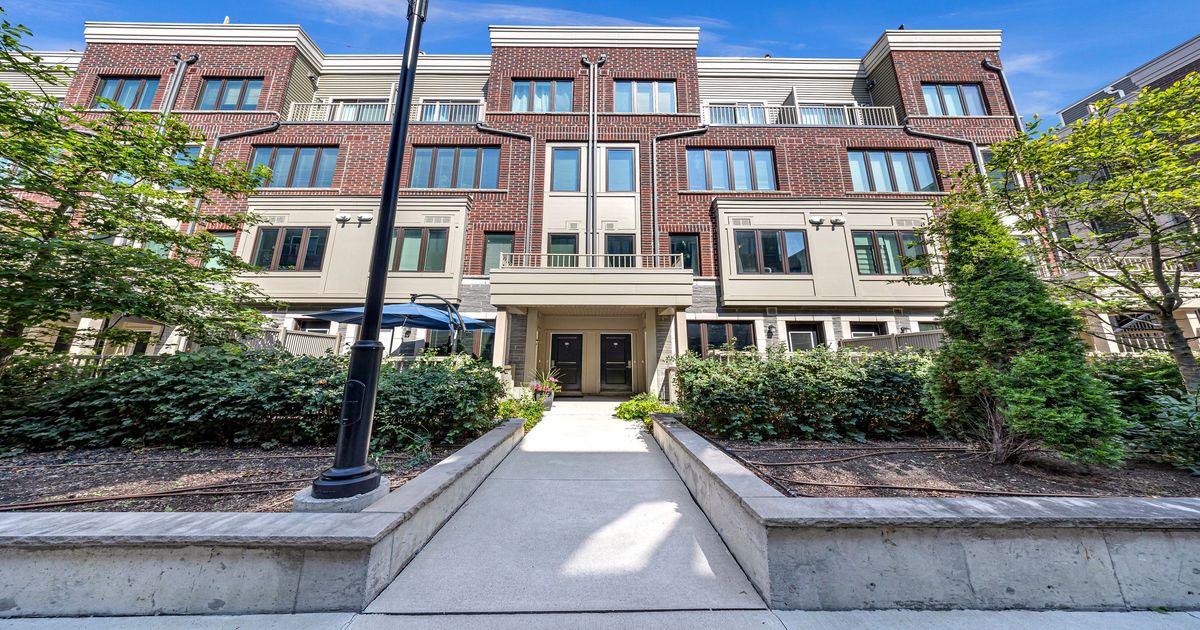 85 Eastwood Park Gardens Toronto