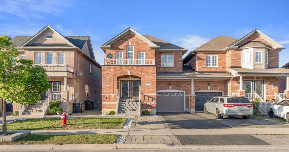 72 Newington Crescent Brampton