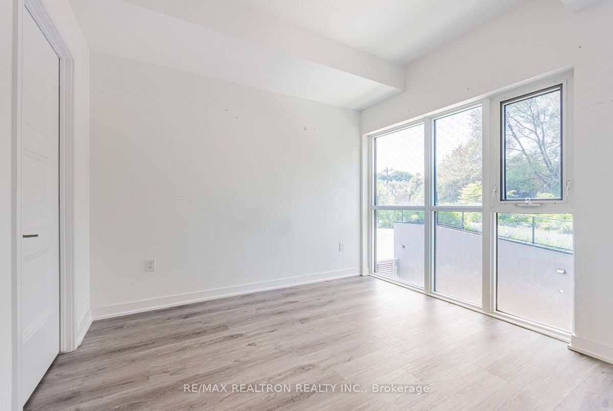 25 Neighbourhood Lane Toronto 25 Neighbourhood Lane Toronto