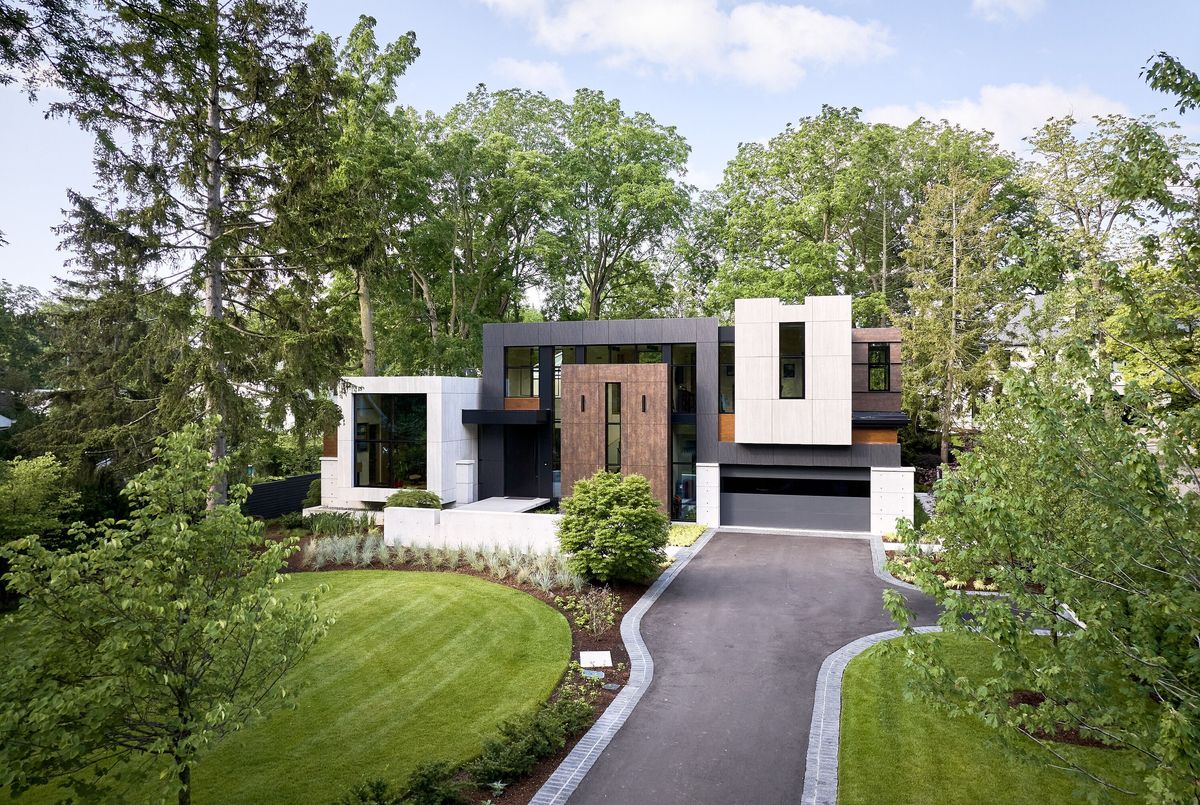 116 Chartwell Road Oakville - Sold