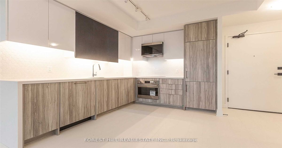 2485 Taunton Road Oakville