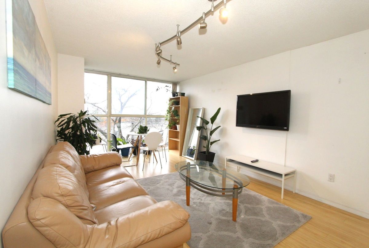 4205 Shipp Drive Mississauga 4205 Shipp Drive Mississauga