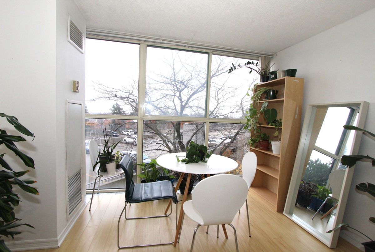 4205 Shipp Drive Mississauga 4205 Shipp Drive Mississauga