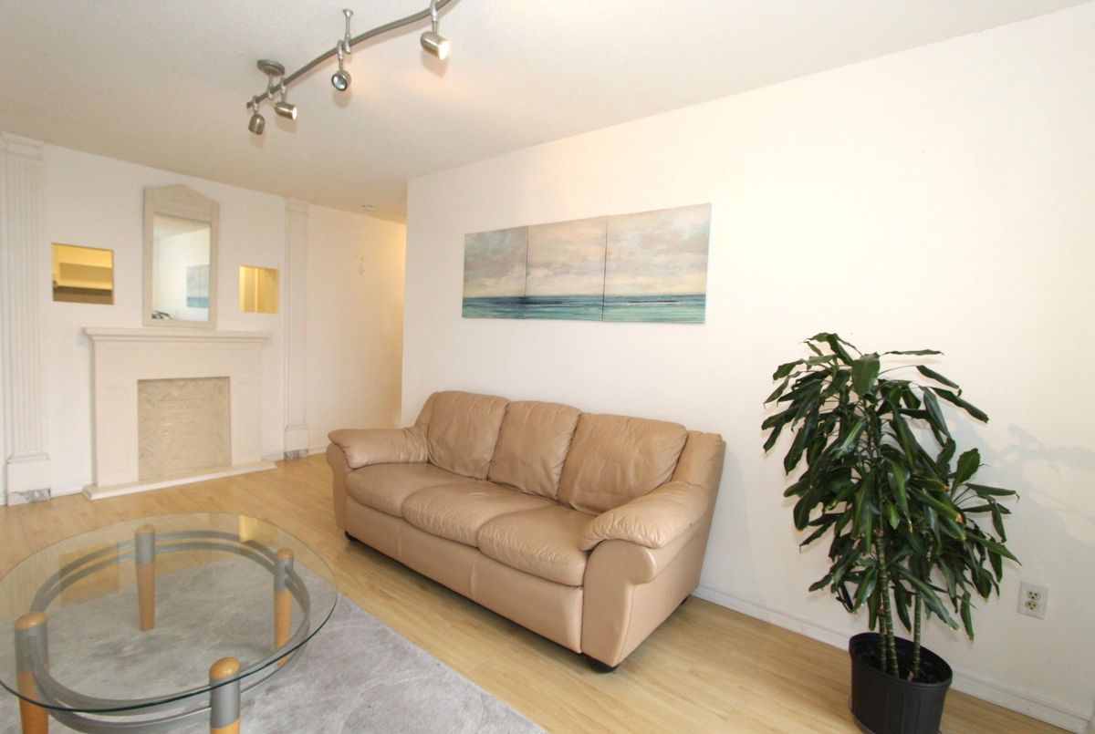 4205 Shipp Drive Mississauga 4205 Shipp Drive Mississauga