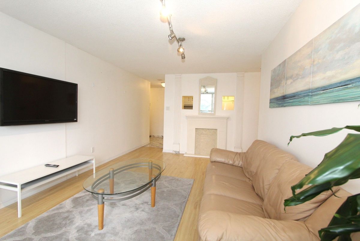 4205 Shipp Drive Mississauga 4205 Shipp Drive Mississauga