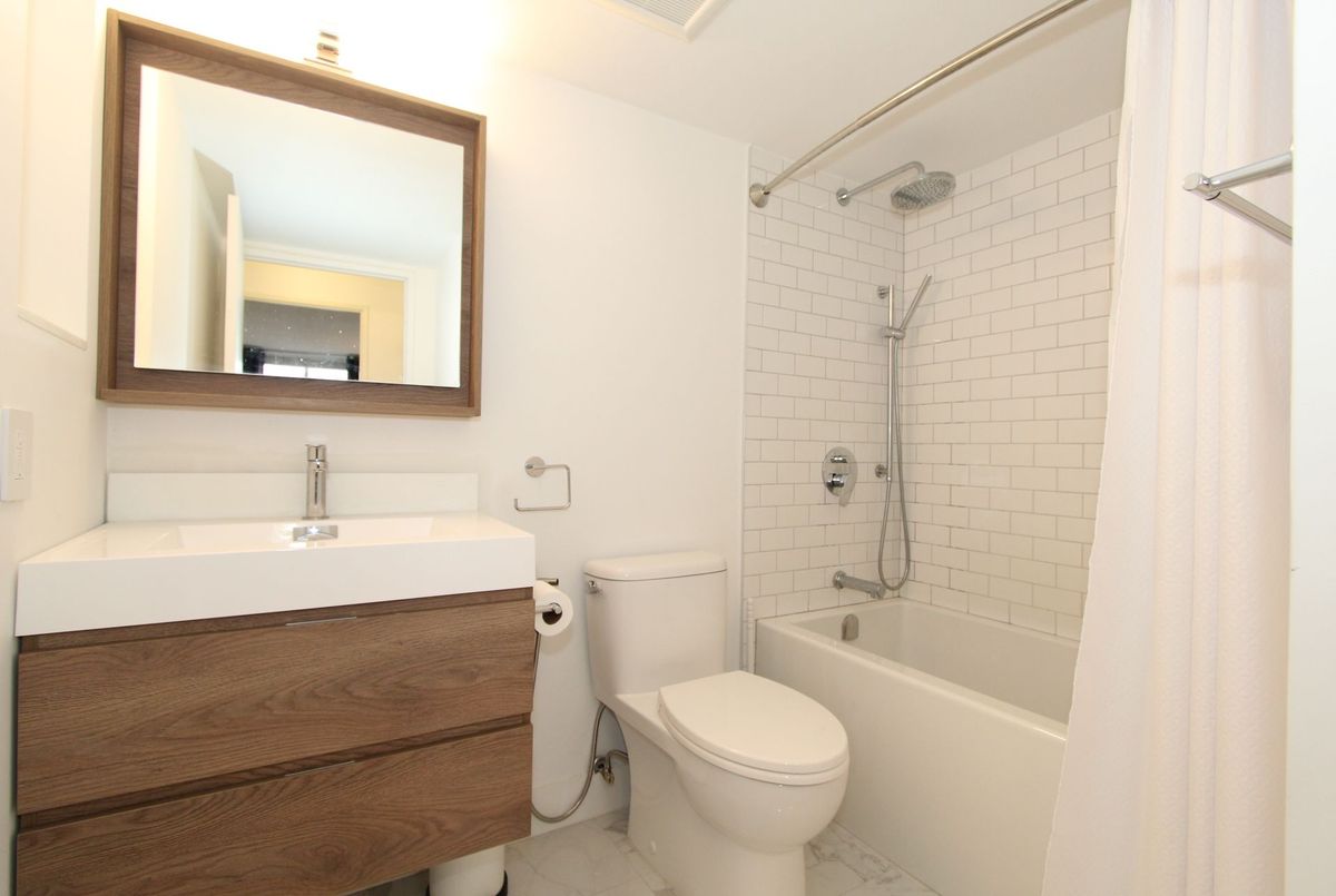 4205 Shipp Drive Mississauga 4205 Shipp Drive Mississauga