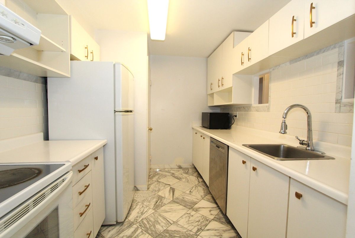 4205 Shipp Drive Mississauga 4205 Shipp Drive Mississauga