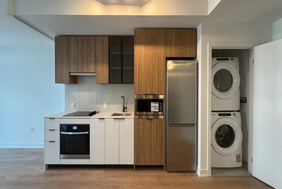 1037 Queensway N/A Toronto 1037 Queensway N/A Toronto