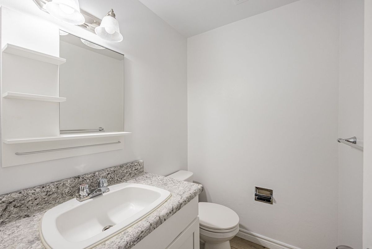 394 Eton Place Oakville 394 Eton Place Oakville