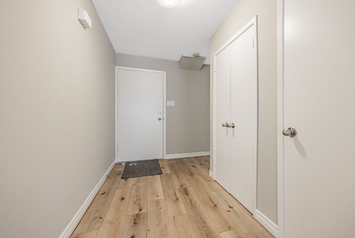 394 Eton Place Oakville 394 Eton Place Oakville