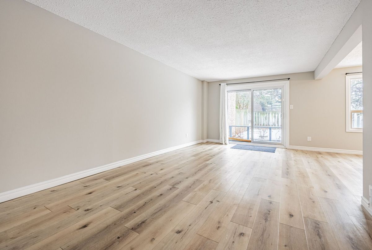 394 Eton Place Oakville 394 Eton Place Oakville