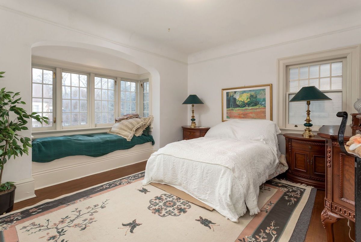 60 Indian Grove Toronto 60 Indian Grove Toronto