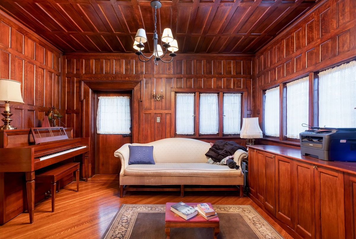 60 Indian Grove Toronto 60 Indian Grove Toronto