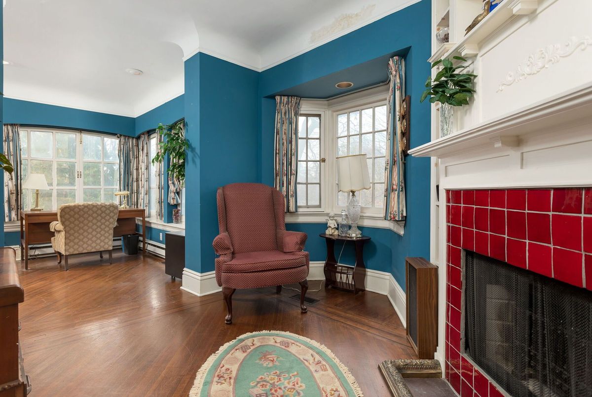 60 Indian Grove Toronto 60 Indian Grove Toronto