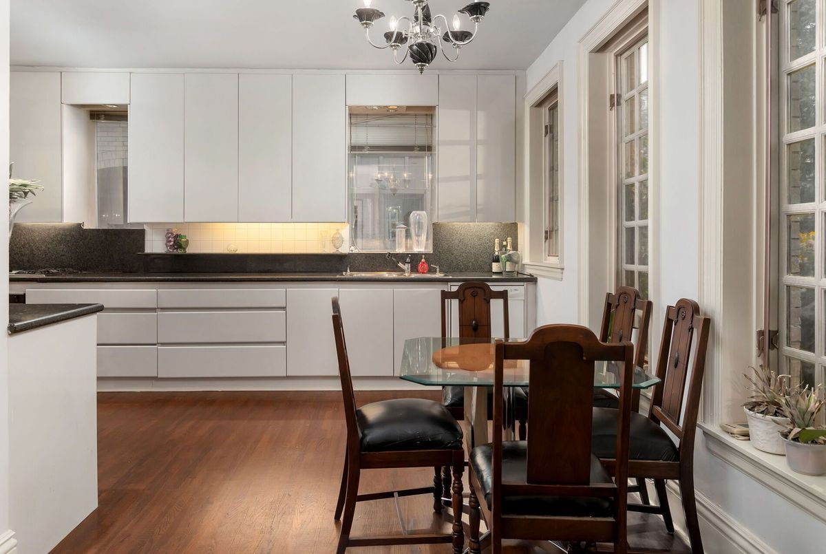 60 Indian Grove Toronto 60 Indian Grove Toronto