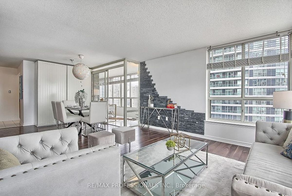 55 Elm Drive W Mississauga 55 Elm Drive W Mississauga