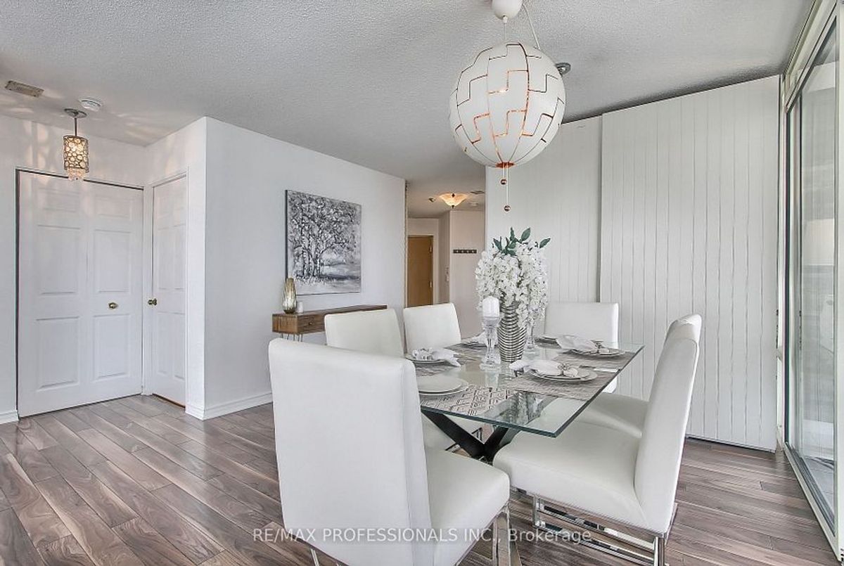 55 Elm Drive W Mississauga 55 Elm Drive W Mississauga