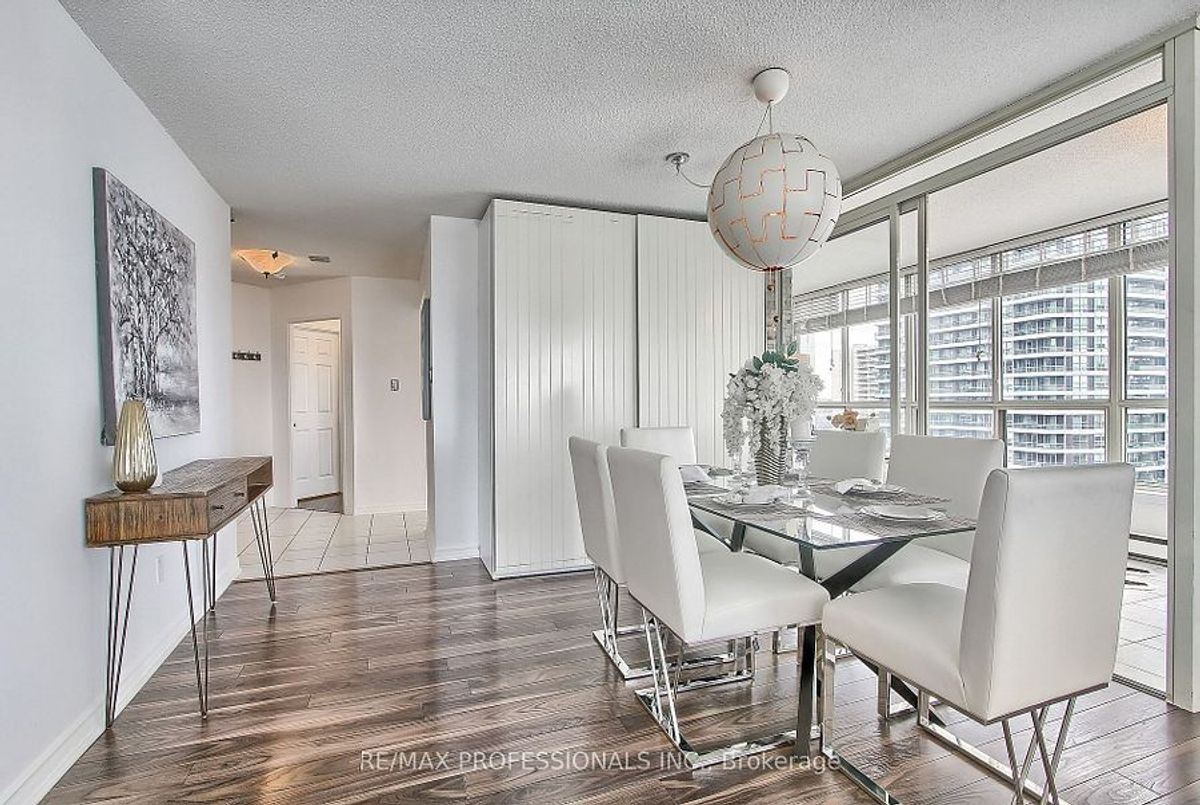 55 Elm Drive W Mississauga 55 Elm Drive W Mississauga