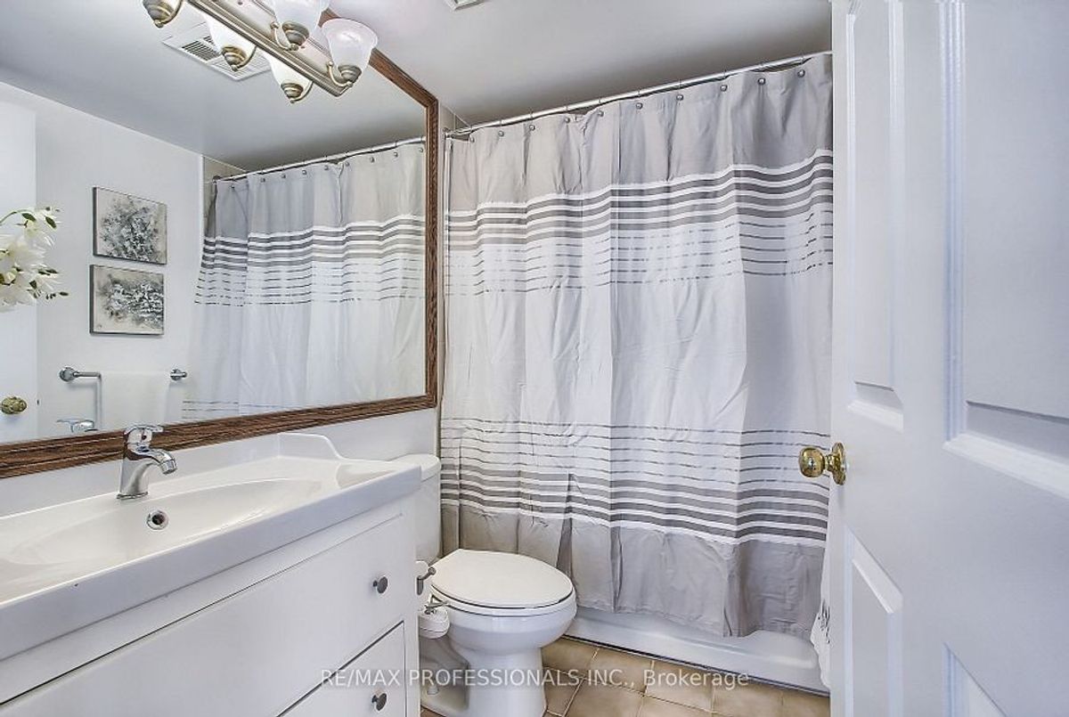 55 Elm Drive W Mississauga 55 Elm Drive W Mississauga