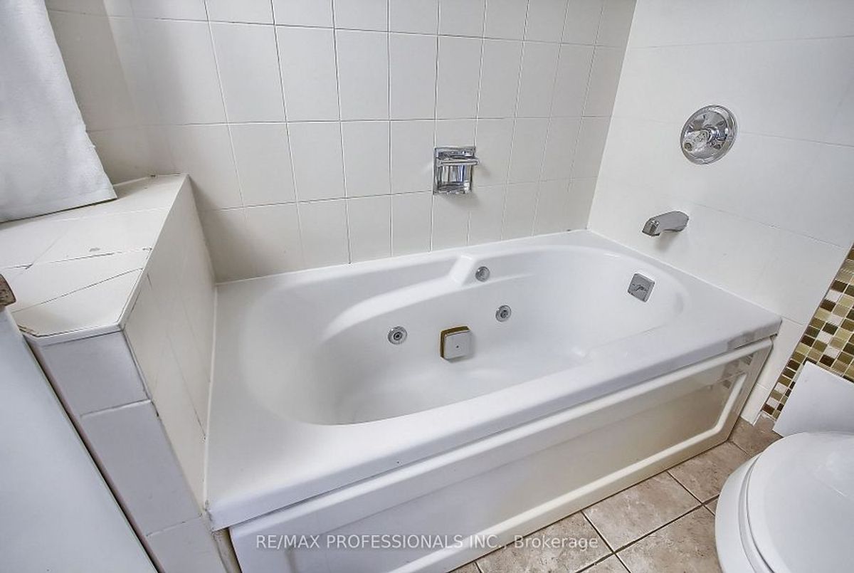 55 Elm Drive W Mississauga 55 Elm Drive W Mississauga