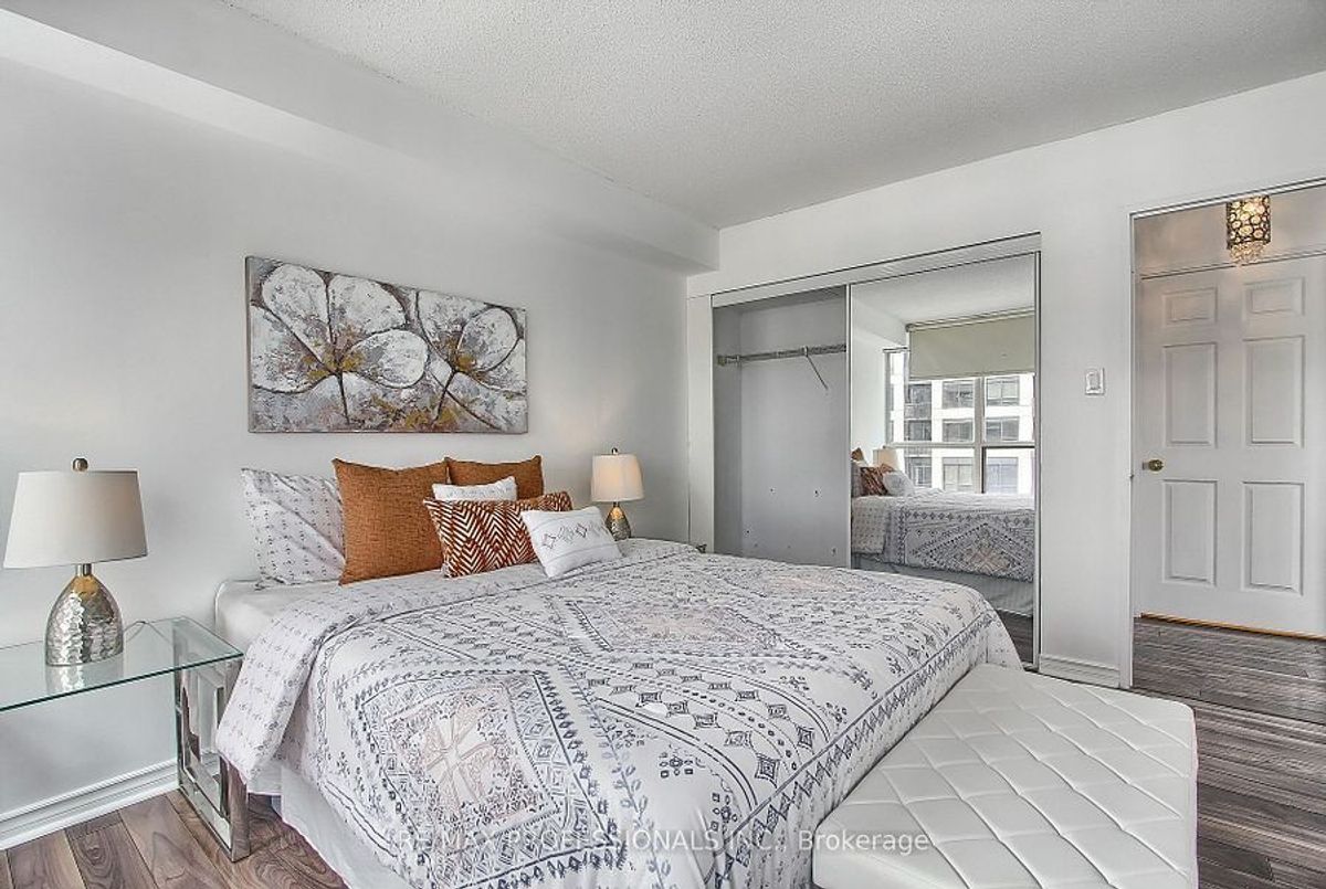 55 Elm Drive W Mississauga 55 Elm Drive W Mississauga