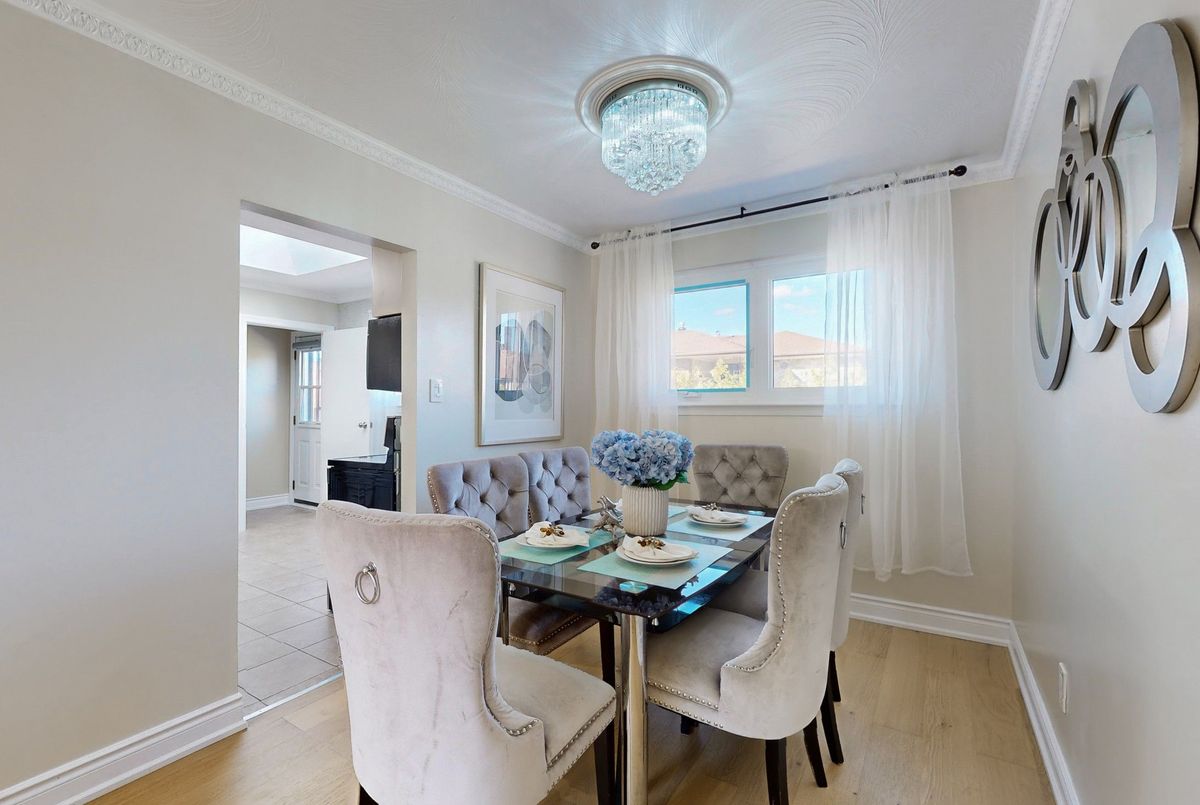 16 Frith Road Toronto 16 Frith Road Toronto