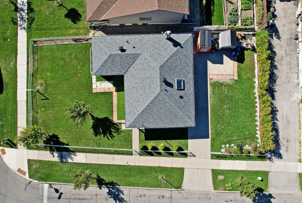 16 Frith Road Toronto 16 Frith Road Toronto