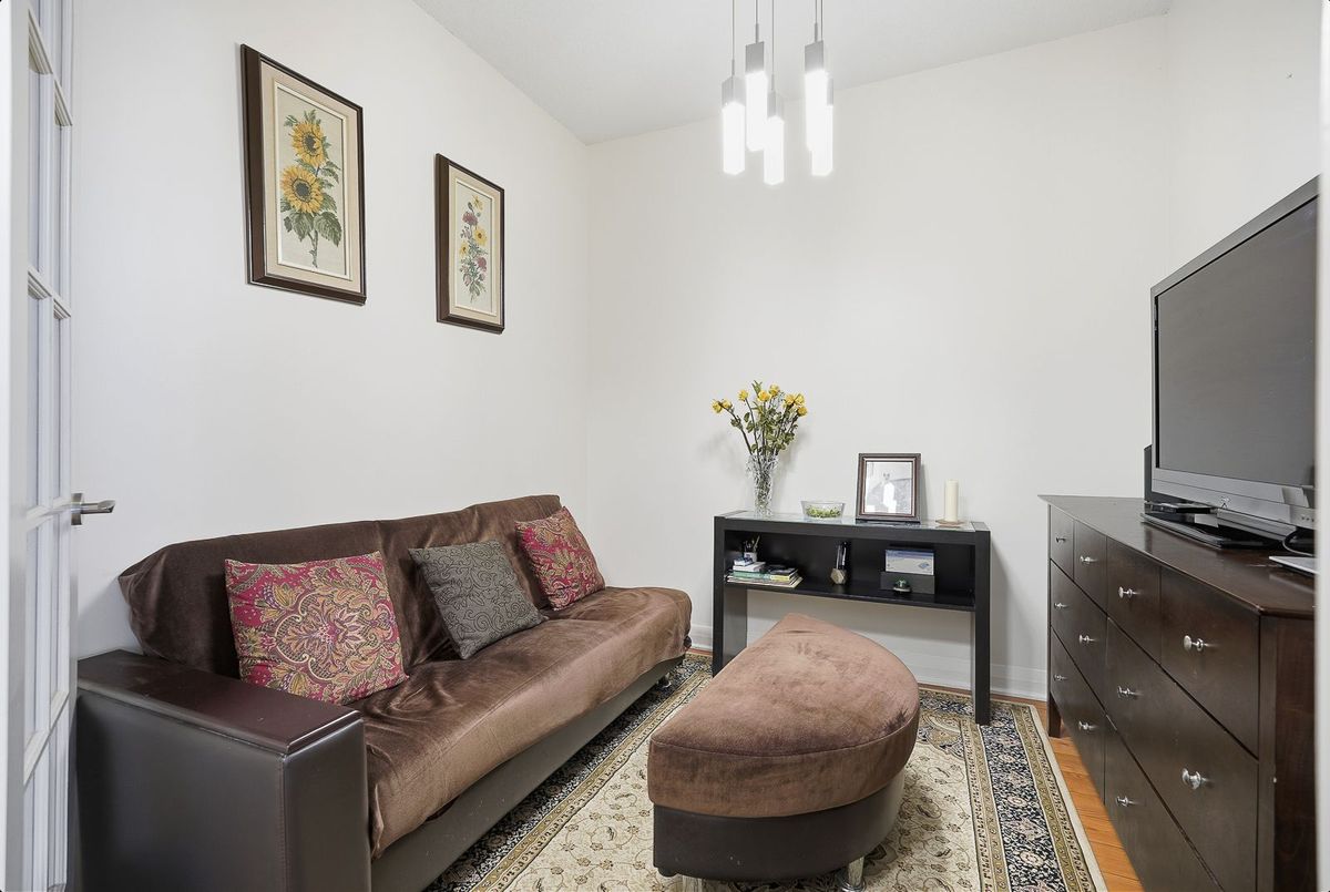 1 Valhalla Inn Road Toronto 1 Valhalla Inn Road Toronto