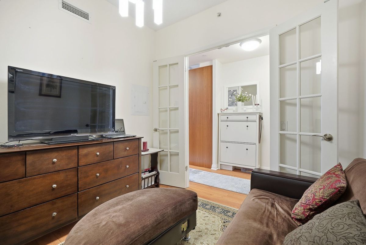 1 Valhalla Inn Road Toronto 1 Valhalla Inn Road Toronto