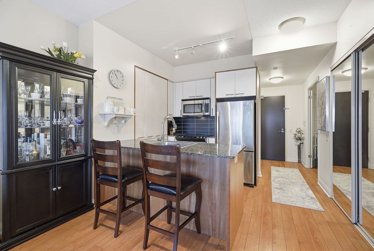 1 Valhalla Inn Road Toronto 1 Valhalla Inn Road Toronto